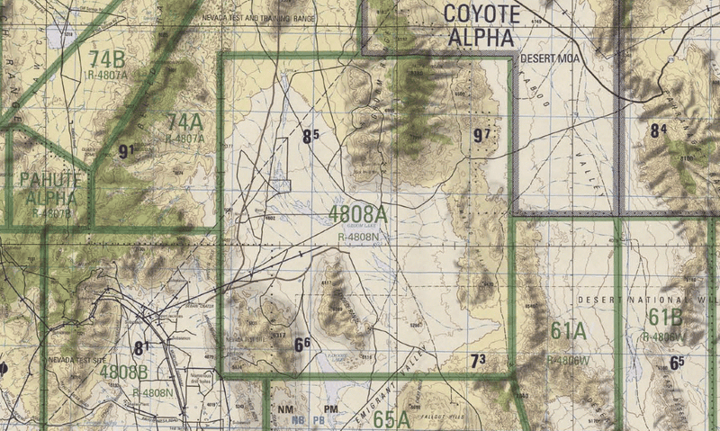 Mapa topográfico del Polígono de Pruebas de Nevada centrado sobre Groom Lake. Wikimedia Commons
